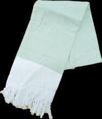Пляжное полотенце Peshtemal зелено-белое тонкая полоска