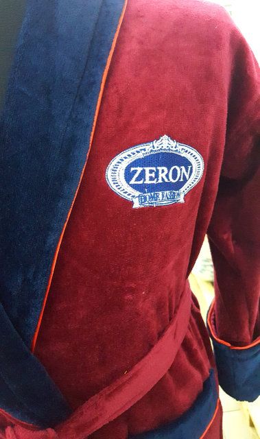 Халат велюр бордовый с вышивкой Zeron