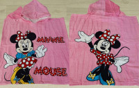 Пляжное полотенце пончо розовое Микки Маус для малышей