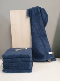 Однотонное полотенце 600 г/м2 синее, органический хлопок
