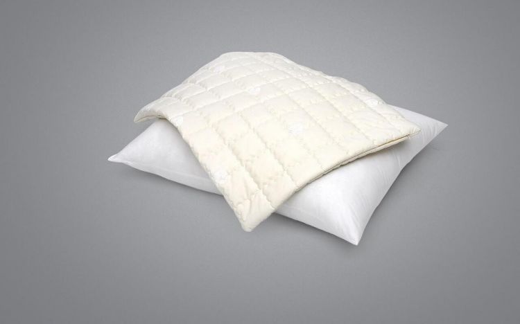 Чехол стеганый для подушки шерсть Pillow protector