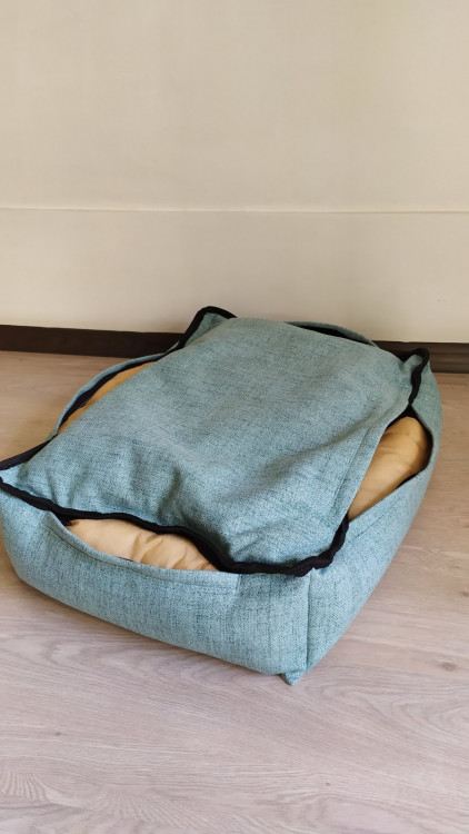 Лежак для собак (котов) светло зеленый Rizo 58/45 со съемным чехлом купить