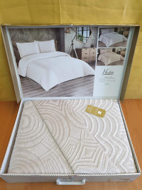 Жаккардовое покрывало серое Nida Beige