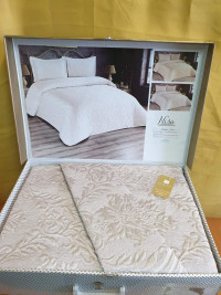Жаккардовое покрывало бежевое Nisa Beige