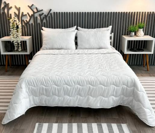 Одеяло For 4 Seasons White в микрофибре