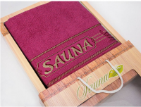 Красное махровое полотенце для сауны Sauna подарочной коробке
