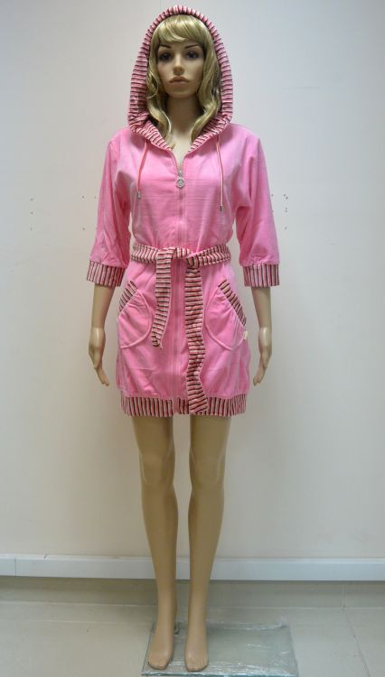 Женский халат Nusa 00550 розовый с карюшоном