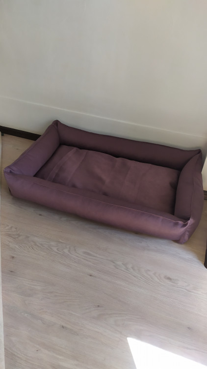 Лежак для собак больших пород темный фиолетовый блеск