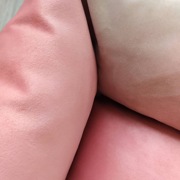 Лежак для кошек розовый со съемным чехлом