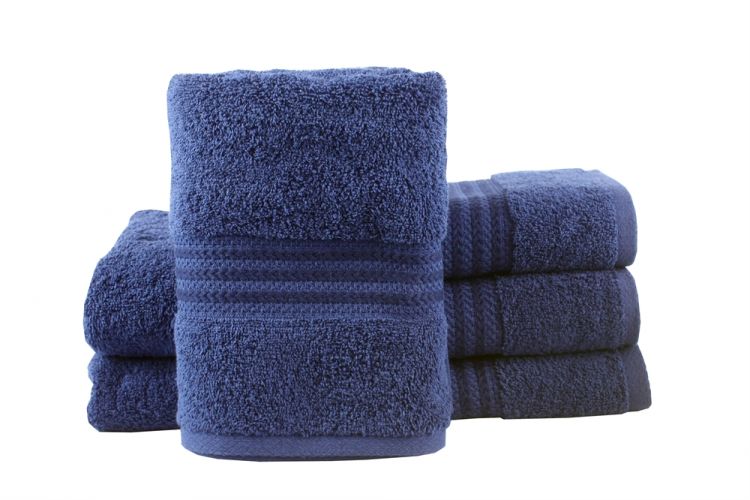 Махровое полотенце синее Hobby для мужчины