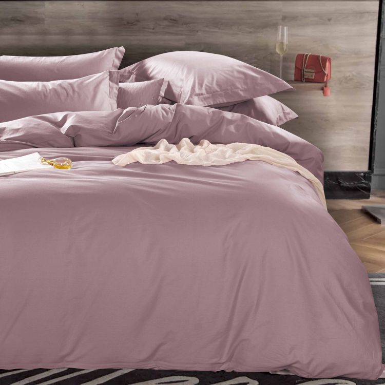 Однотонное розовое постельное белье B-0209