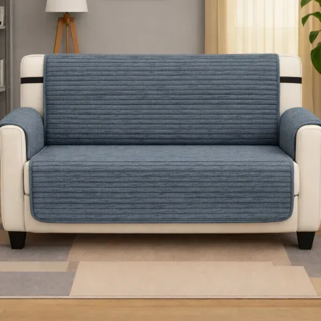 Защитная накидка на 4 месный диван из мебельного велюра антацит