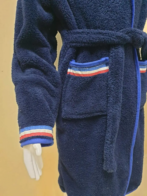 Подростковый махровый халат Welsoft синего цвета с полосками купить
