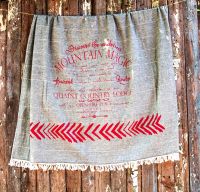 MOUNTAIN MAGIC THROW BLACK & RED
