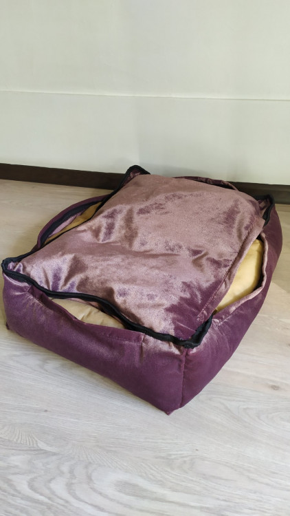 Лежак для собак (котов)  фиолетовый (глянец) со съемным чехлом купить