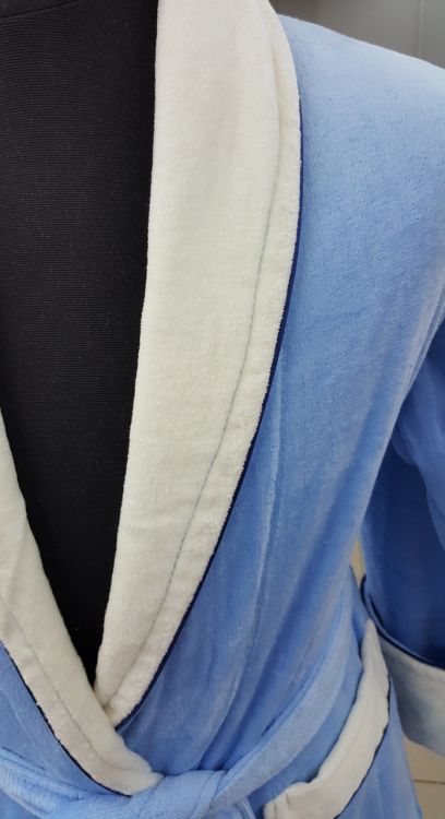Мужской халат велюр голубой ZERON с белым воротником