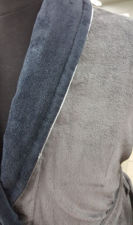 Мужской халат велюровый темно-серый 