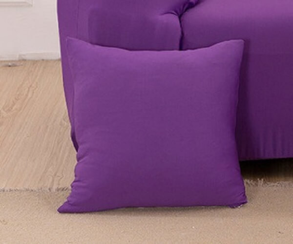 Эластичная декоративная однотонная наволочка фиолетового цвета