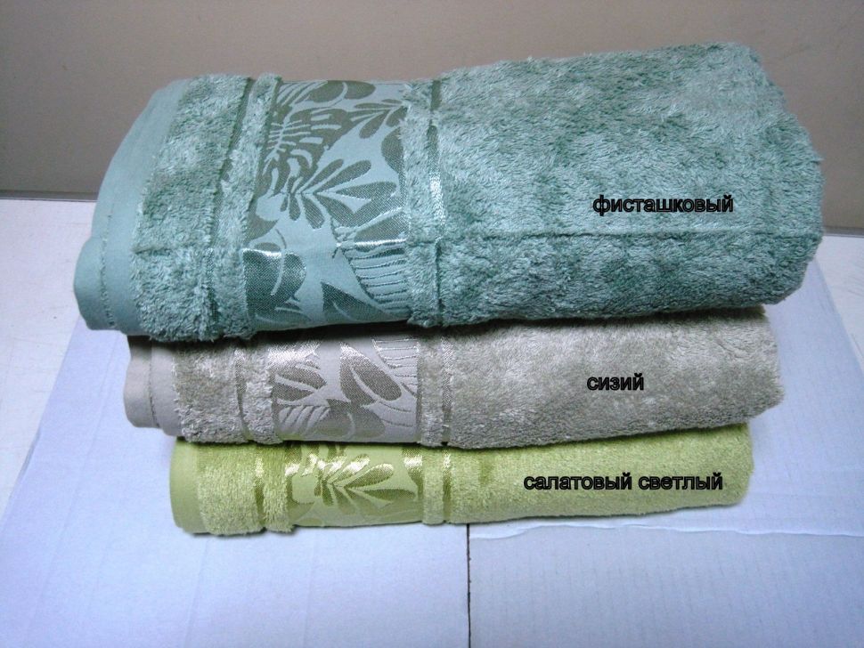 Доска полотенца. Полотенце светлозелёное махровое. Подарочные полотенца в упаковке бамбук махра. 2 Доска полотенце фото. Полотенце ярко-зеленое 70x140.