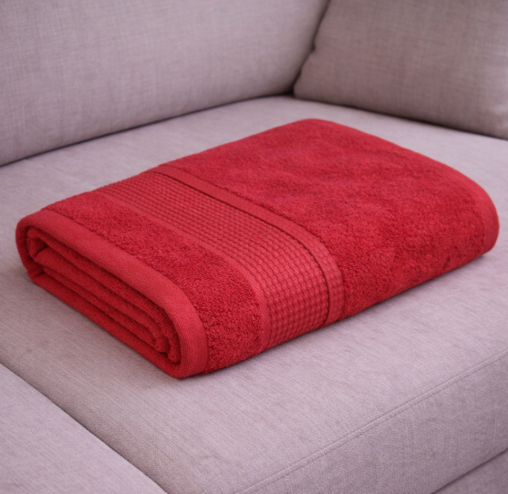 Полотенце махровое красное 550 г/м², 100% хлопок (Узбекистан) Полотенце махровое красное 550 г/м², 100% хлопок (Узбекистан)